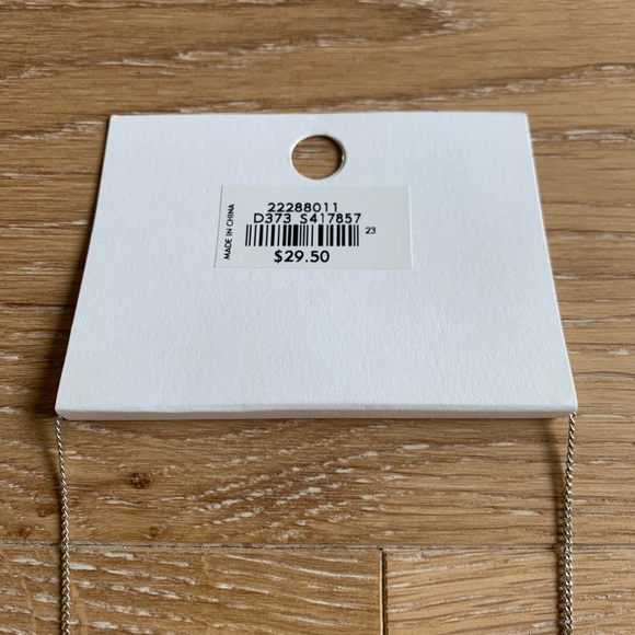 LOFT NECKLACE - Picture 3 of 6